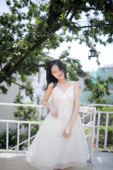 给我一个黄色网站